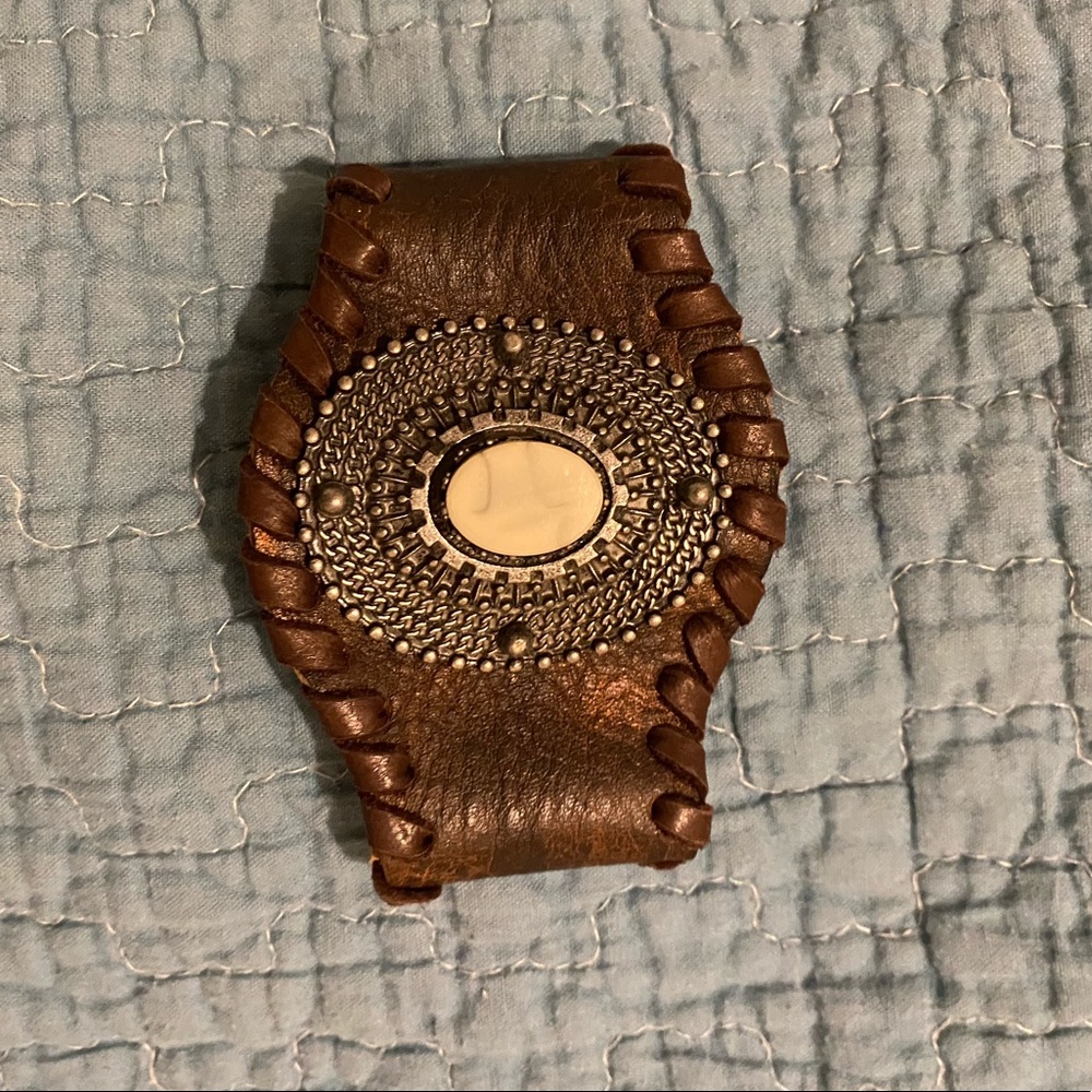 Western leather bracelet